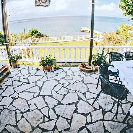 Villa Galanis By The Sea Niforeika Luaran gambar